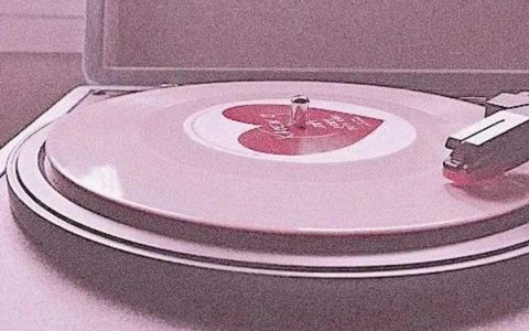 520杂乱却又句句戳中你内心的小众文案-浪漫而不烂俗的高级文案长