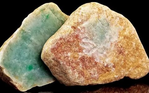 原石翡翠鉴定（原石翡翠鉴定方法视频）