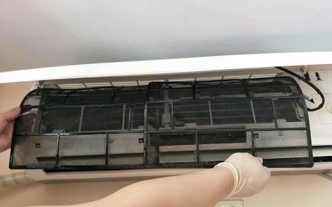 空调不制冷怎么办，别随便加氟，还有可能是这4个地方出问题（美的空调不制冷怎么处理）