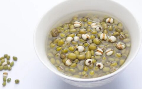 生完孩子第一周吃什么好 产后第一周月子餐食谱（生完孩子第一星期应该吃什么）