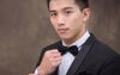 部编版四年级下习作《我的“自画像”》，介绍自己让别人认识你-四年级下册作文我的自画像400字男生