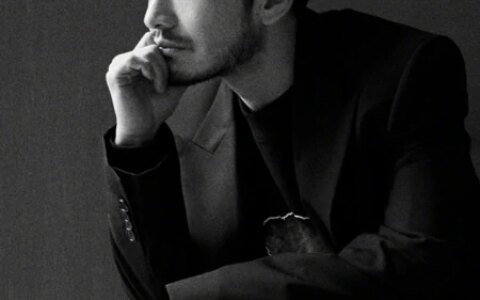 黄晓明成功减肥20斤，生图照片流出，帅的跟个“小鲜肉”一样-黄晓明减肥20斤后现身机场