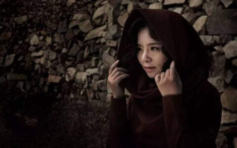 龚琳娜推出二十四节气歌《秋分》《霜降》（龚琳娜24节气歌歌词）