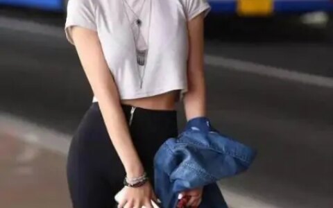 “亚洲第一美女”李成敏有多撩人？身材颜值双双在线，太有气质了-公认的亚洲第一美男