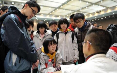 重点高中普通生和普通高中重点生有什么区别？下面三点说出分析（重点高中和普通高中有区别吗）