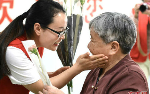 有关母亲节的节日图片大全 祝妈妈们母亲节快乐图片（母亲节文案高级简短朋友圈像糖果一样甜甜的）