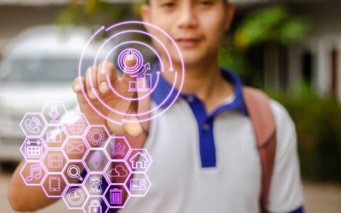 个人自我鉴定800字通用-自我鉴定八百字怎么写范文