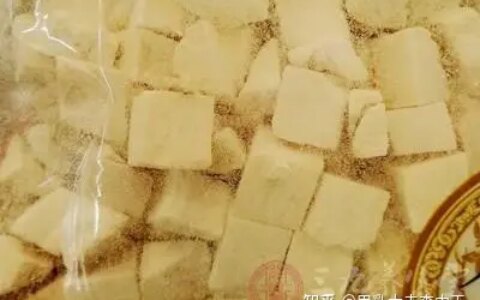 中药茯苓的功效作用是什么？（中药茯苓的功效与作用及禁忌是什么?）