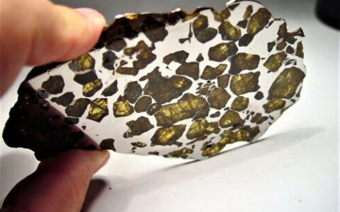 陨石的作用和功效-陨石的作用和功效喝什么茶好