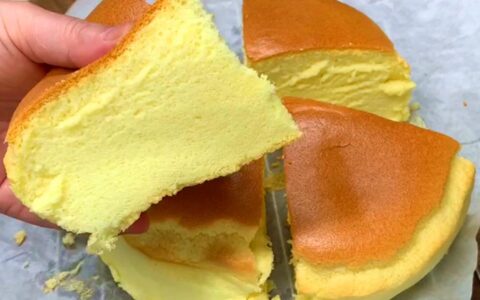 家里有鸡蛋和面粉，就能做蛋糕，不用烤箱，做法简单，比买的好吃（用鸡蛋面粉做的蛋糕）