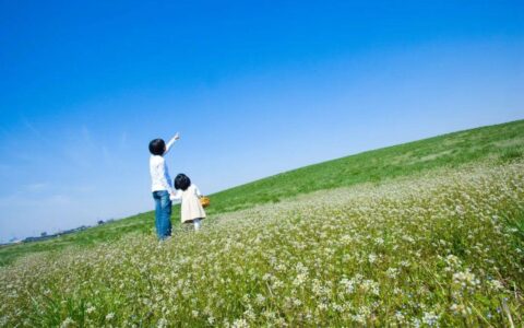 鼓励孩子常说这9句话，他会一天比一天自信-鼓励孩子常说的12句话孩子会越来越优秀