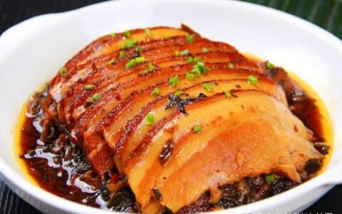 做了30年大厨的爷爷教扣肉做法，简单三步，扣肉肥而不腻越吃越香（扣肉的做法 最正宗的做法视频）