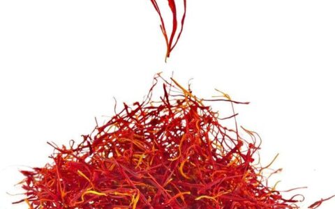价格昂贵的藏红花，别再乱吃了，听听养生专家怎么说吧（藏红花贵吗?有什么功效）