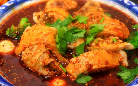 爱吃“钵钵鸡”，不用出去买了，在家也能轻松搞定，正宗四川味（钵钵鸡怎么做才好吃窍门）