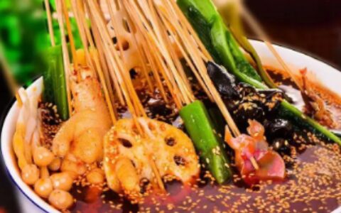 钵钵鸡的制作过程（钵钵鸡的制作过程英文）