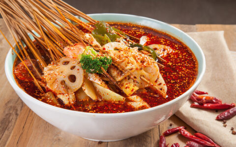 制作四川乐山钵钵鸡调料并没那么复杂（乐山钵钵鸡做法及配料）