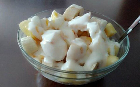 水果沙拉怎么做又好吃又简单?（水果沙拉怎么做的好看怎么做的好吃）