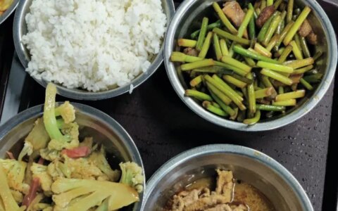 你们大学食堂的价格是多少？-大学学校食堂价格