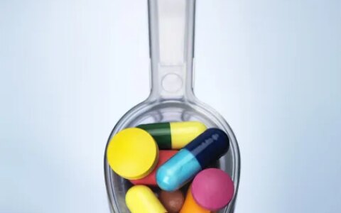 连花清瘟和布洛芬可以联用吗？-发烧38.5吃连花清瘟胶囊