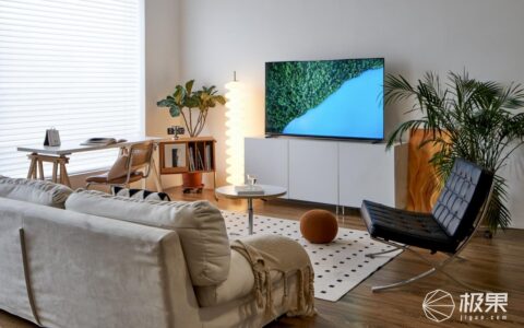 2023年度爆款王：海信电视U7K 不一样的视觉感受（海信u7f电视深度评测）