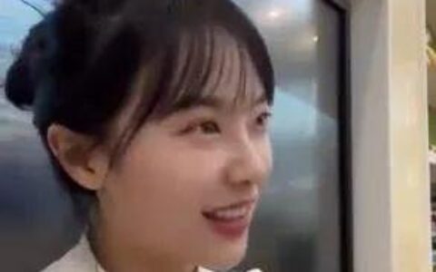 突然爆红的“挖呀挖”黄老师，素颜出镜遭吐槽…-挖呀挖呀嗖嗖歌曲 视频