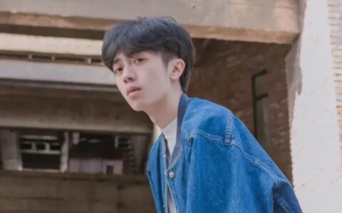 姜云升火了，他的这段经历也是时候扒出来说说了（姜云升昨晚他送了我玫瑰花）