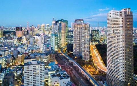 韩国房价暴跌，区域成交量暴跌70%，大量房东因还不起钱紧急出逃-韩国房价飞涨