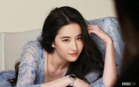 刘亦菲曾在韩国遭校园霸凌, 背后原因令人愤怒, 勇敢反抗终获自救-刘亦菲在韩国红吗