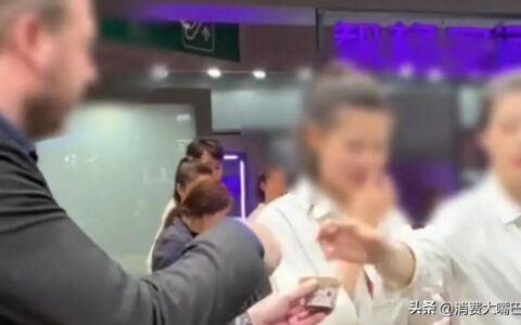 车展忙活好几天，宝马半个董事会败给了一个冰淇淋！（宝马车展厅图片）