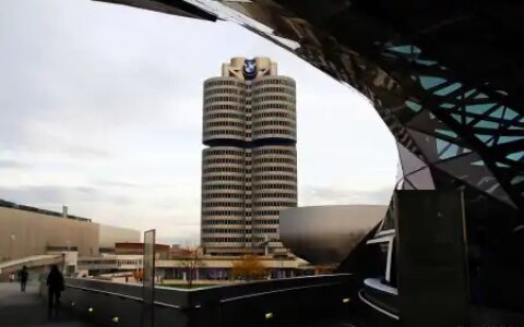 宝马“冰淇淋事件”引发市值蒸发，品牌形象和销售业绩将受影响！（宝马冰雪路面怎么开车）