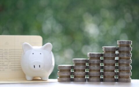 有人捧着几十万跨省存钱 手里有10万如何理财最合理？-十万块钱存哪里收益高