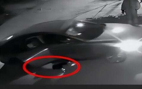 陕西渭南一女子忘关车门，4岁娃跑下车遭碾压（2015陕西渭南情杀）