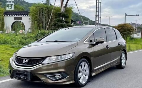 车震去哪儿？东风本田经销商借车震宣传被罚8万，宣传也要有底线-轿车里嘿嘿前排还是后排方便