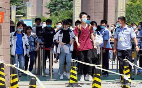 为上清华他复读13年14次高考，被上海交大录取却未报到，本人回应-放弃清华去上海交大的人是谁