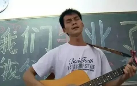 34岁备战高考，复读12年只为上清华，人生真的没有回头路吗？-男子复读13年33岁再进考场 今年他如愿了吗?