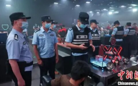 广东警方破获涉港偷渡案件77起 抓获犯罪嫌疑人215名（广东 偷渡 疫情）