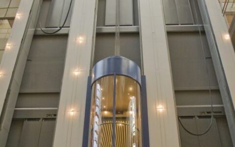 电梯磁悬浮技术取代了传统的轮轴式传动结构-磁悬浮电梯视频