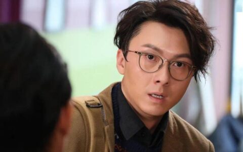 王浩信30秒被扇21个耳光，挺“享受”，岳云鹏：回内地拍戏是对的-王浩信国语采访