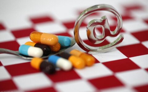 “老中医”90后非法牟利900余万元！是无意还是故意违法呢？（老中医诈骗判刑的案例分析）