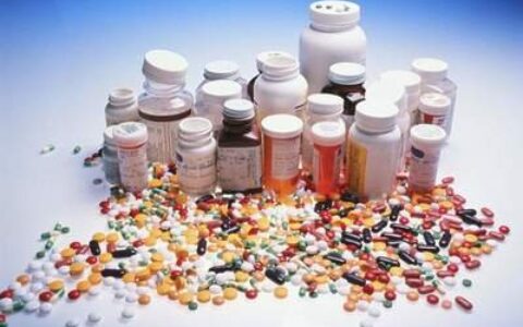 家里有这几种常吃的西药，赶紧扔掉，副作用太大已经被淘汰-哪种西药副作用最大