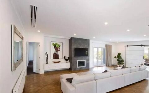 啄木鸟家庭维修|美的空调制热e51，最详细的解决办法在这里！-美的空调制热e1解决方法图视频