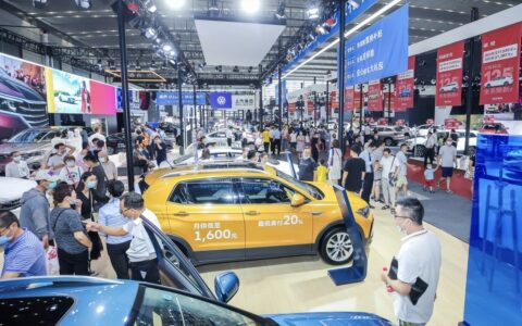 普通人，我不建议买20万以上的车，为什么？-买二十多万的车