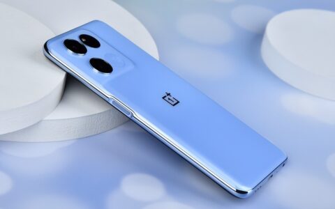 618剁手分享！除了球鞋、电脑，不到2000的手机更让我惊喜-2000块高性价比手机