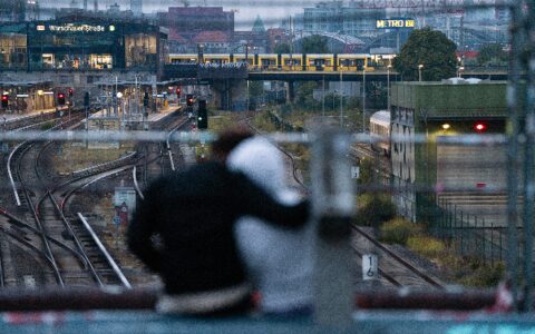 瑞士运输局局长：德国开往瑞士很多火车都不准时，经常晚点-瑞士到德国开车要多久