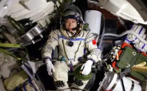 太空之旅是什么样子？听杨利伟讲述《太空一日》-《太空一日》杨利伟在线观看