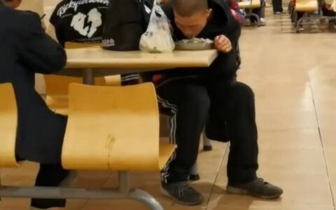 北大天才韦东奕近况令人唏嘘，网友感叹离了数学他真的啥也不行-北大韦东奕厉害吗