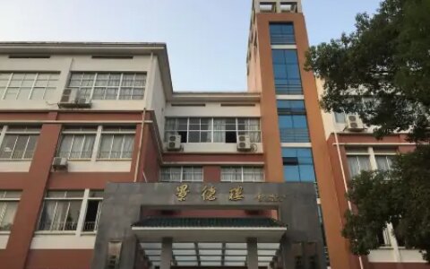回顾：“数学之神”韦东奕，毅然拒绝哈佛邀约，30岁成为北大教师-数学大神韦东奕简介图片