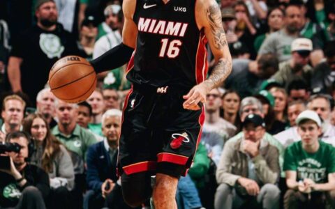 原创
NBA总决赛赛程出炉：巴特勒大战约基奇，掘金拥有主场优势-nba总决赛2022 百度网盘