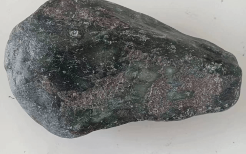 缅甸翡翠原石-缅甸翡翠矿都在谁手里