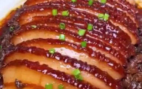 原创
梅菜扣肉的做法（高级大厨教你做梅菜扣肉）